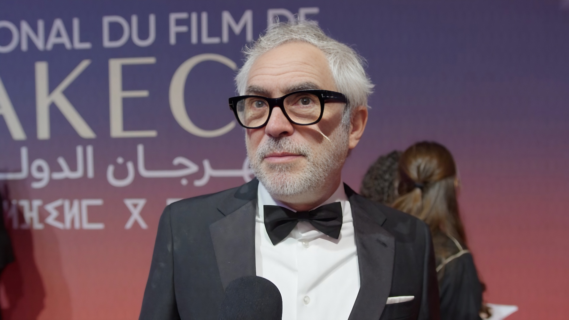 Alfonso Cuarón never forgot his roots. A filmmaker proudly shaped by Mexico.