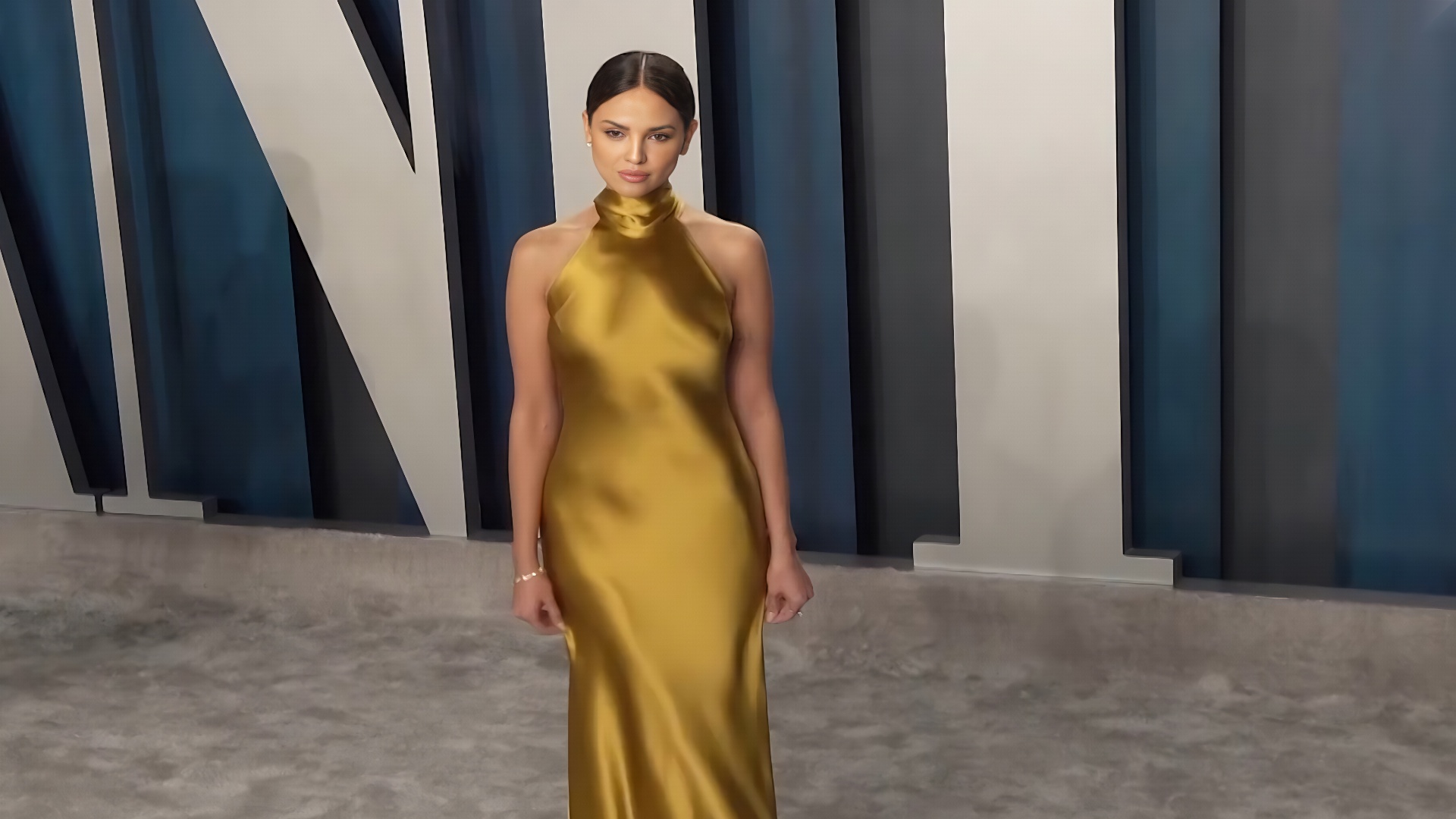 Golden Globes glamour. Sultry mermaid with a cape.