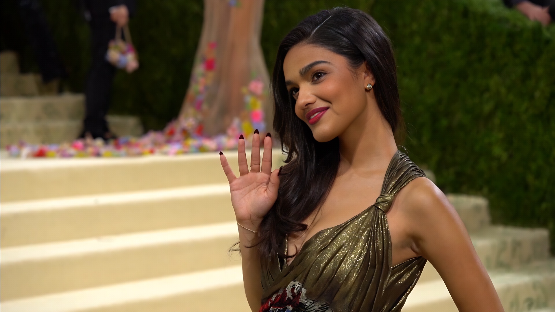 A signature brand appears. Dior remains a constant.