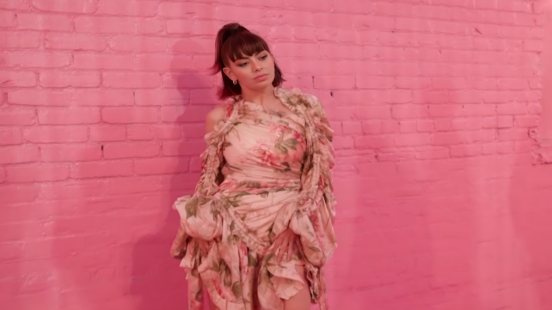 Pointing to rising artists. Slayyyter, Underscores, and PinkPantheress.