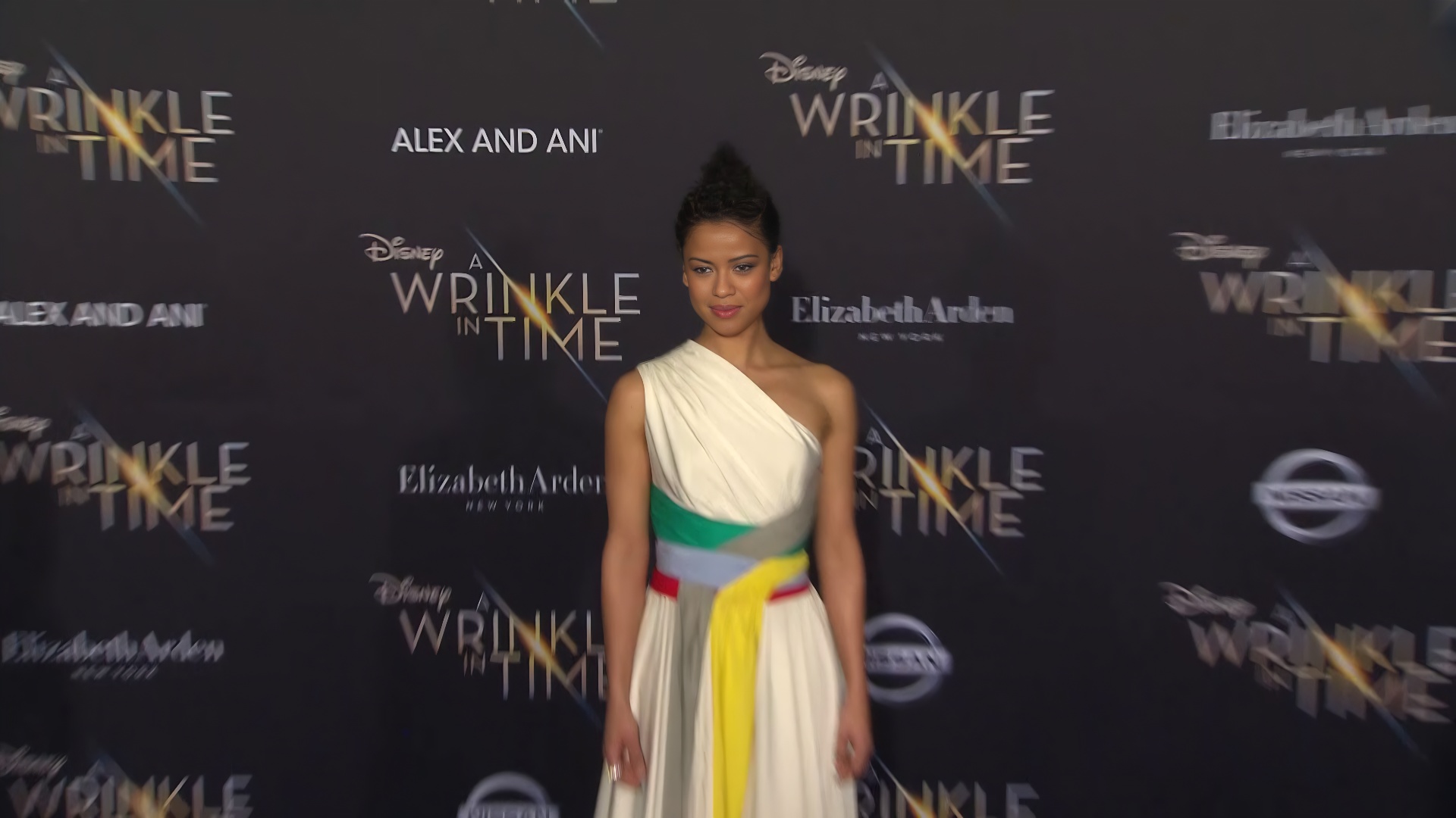 Her journey began with a standout moment. The spotlight arrived in a green gown.